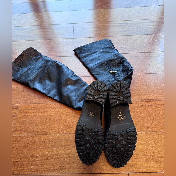 Shoes - Picture 5 of 6